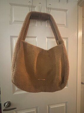 Poppy and Peonies Camel faux fur haul it